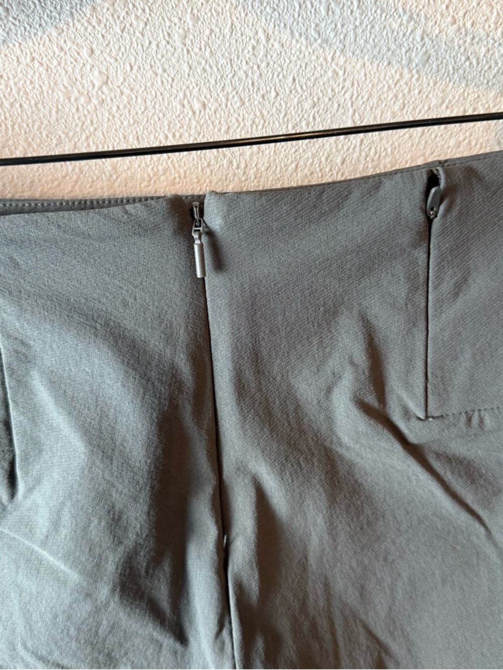 Athleta Wander Slim Straight Crop Pants Arbor Olive Green Casual Women’s Size 4 - Picture 9 of 12